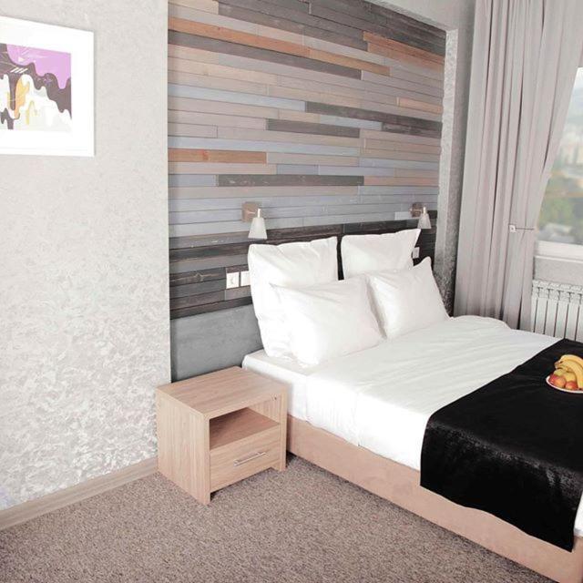 Small Hotel Bishkek Exterior foto